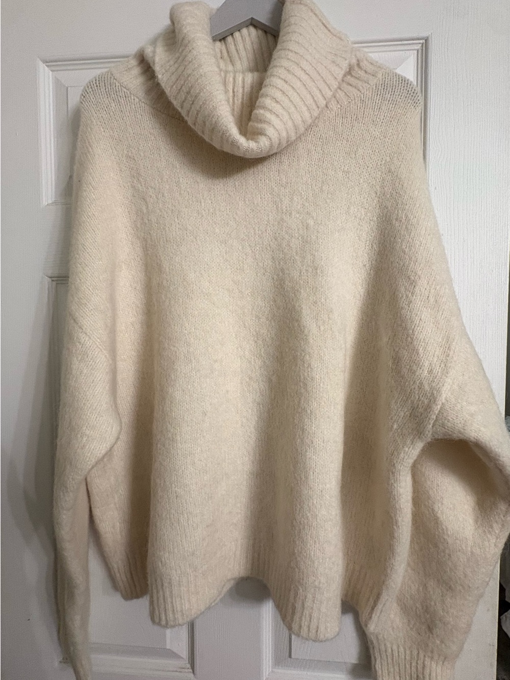 UGG Lylah Rollneck Sweater Alpaca Wool Blend Oversized Cream XL